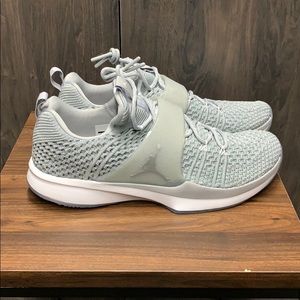 Jordan Teainer 2 Flyknit Wolf Grey size 15.